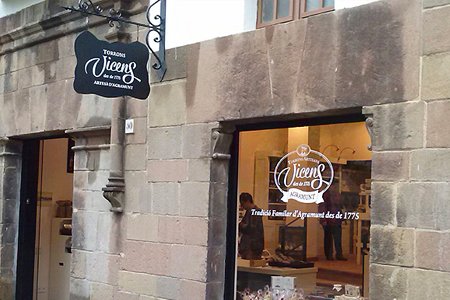 pueblo espa�ol shop