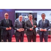 premio "compromiso social" de foment del treball para torrons vicens